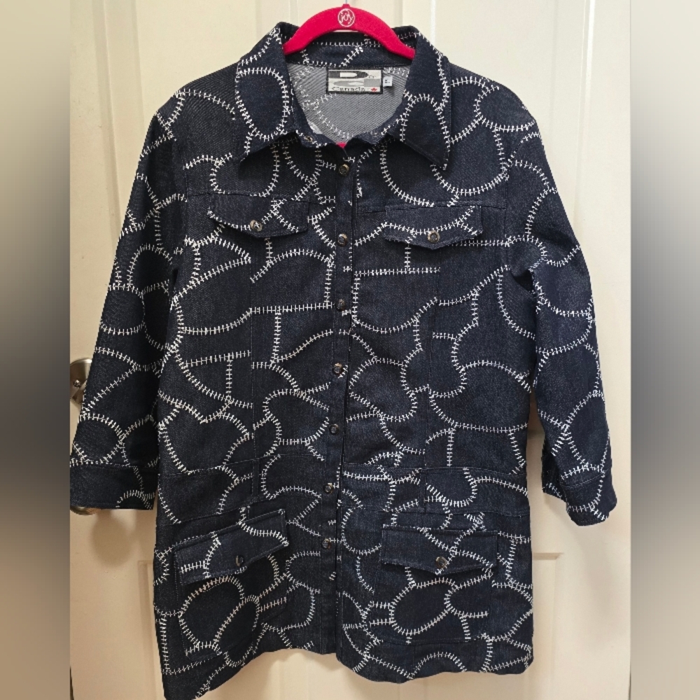 Black and White Patterned Denim Like Lightweight Jacket Size XL